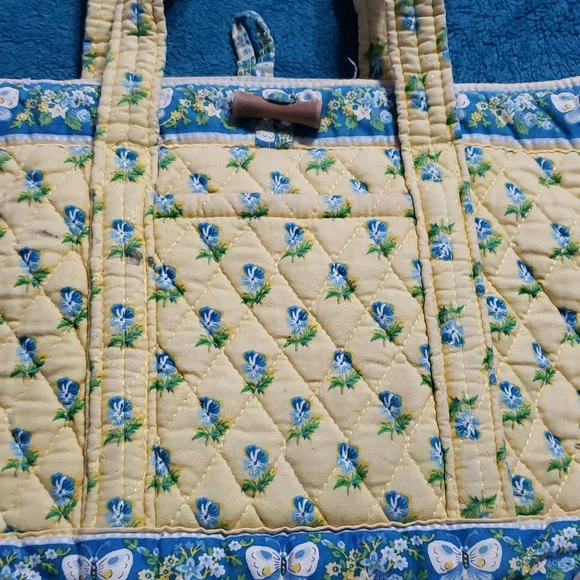 Vera Bradley Retired Katherine Tote (Spring 2004) - Picture 4 of 15